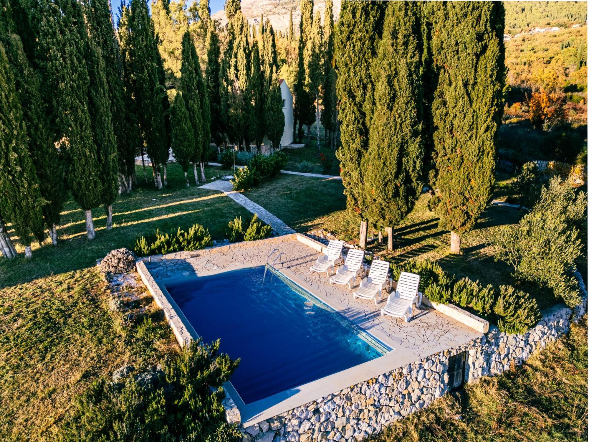 Country House Uros In Nature With Pool Lovorno المظهر الخارجي الصورة